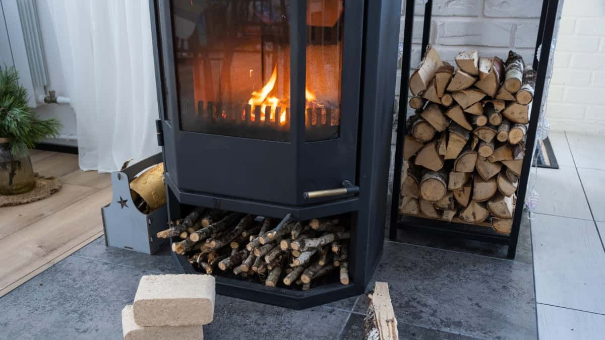 Les obligations d'assurance pour le chauffage au bois